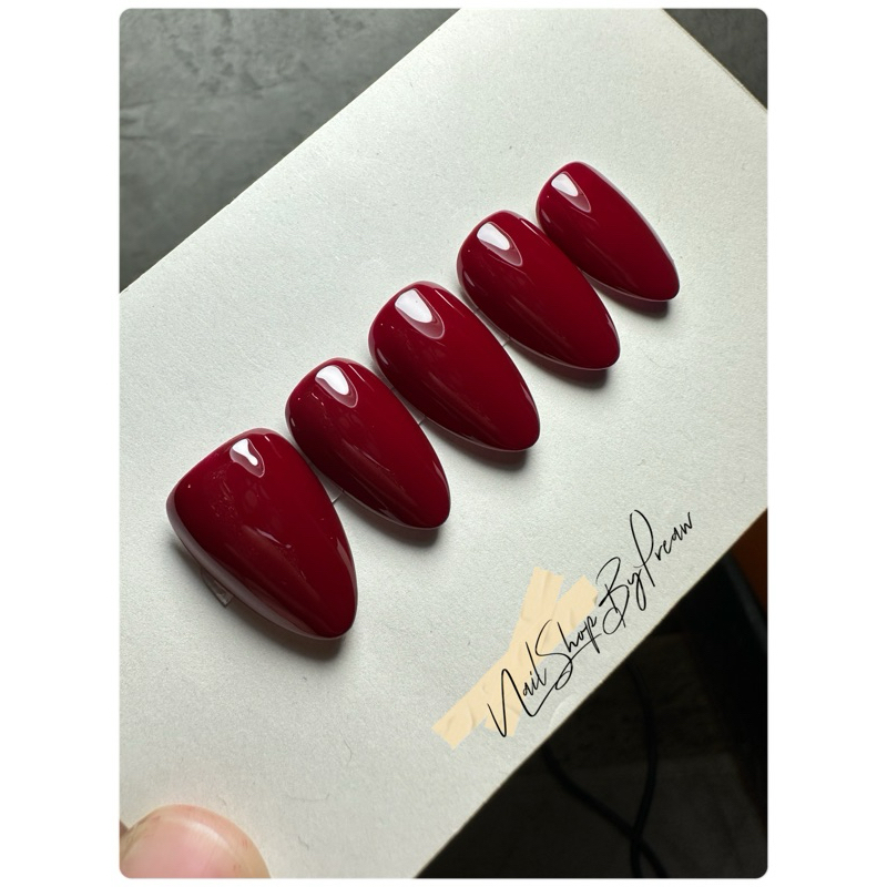 เล็บปลอมมือเท้าสีเจลแท้ สีแดงไวน์ แดงเบอร์กันดีm5 (จัดส่ง1-2วัน)📌ฟรีกาว+ตะไบทุกชุด📌