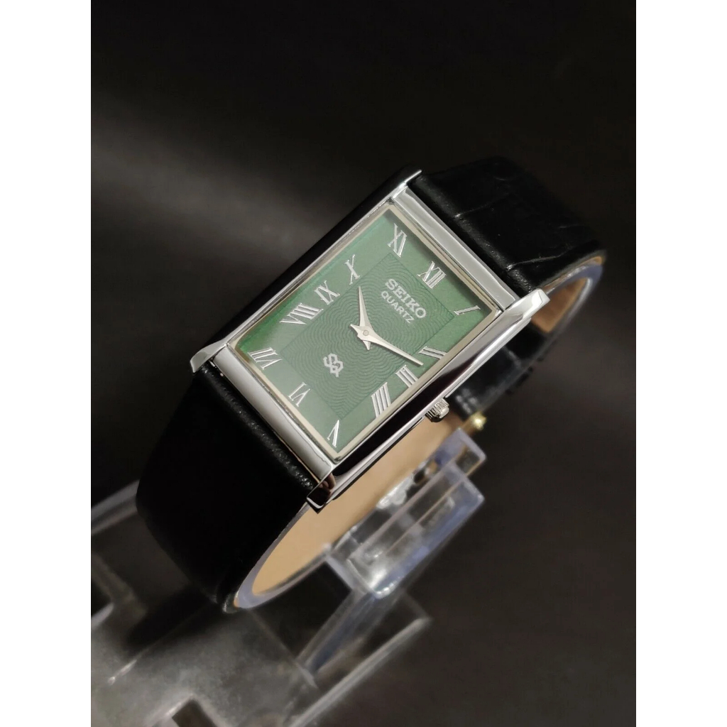 นาฬิกา Seiko Tank Japanese Quartz Green Face Black Band Men's Wristwatch