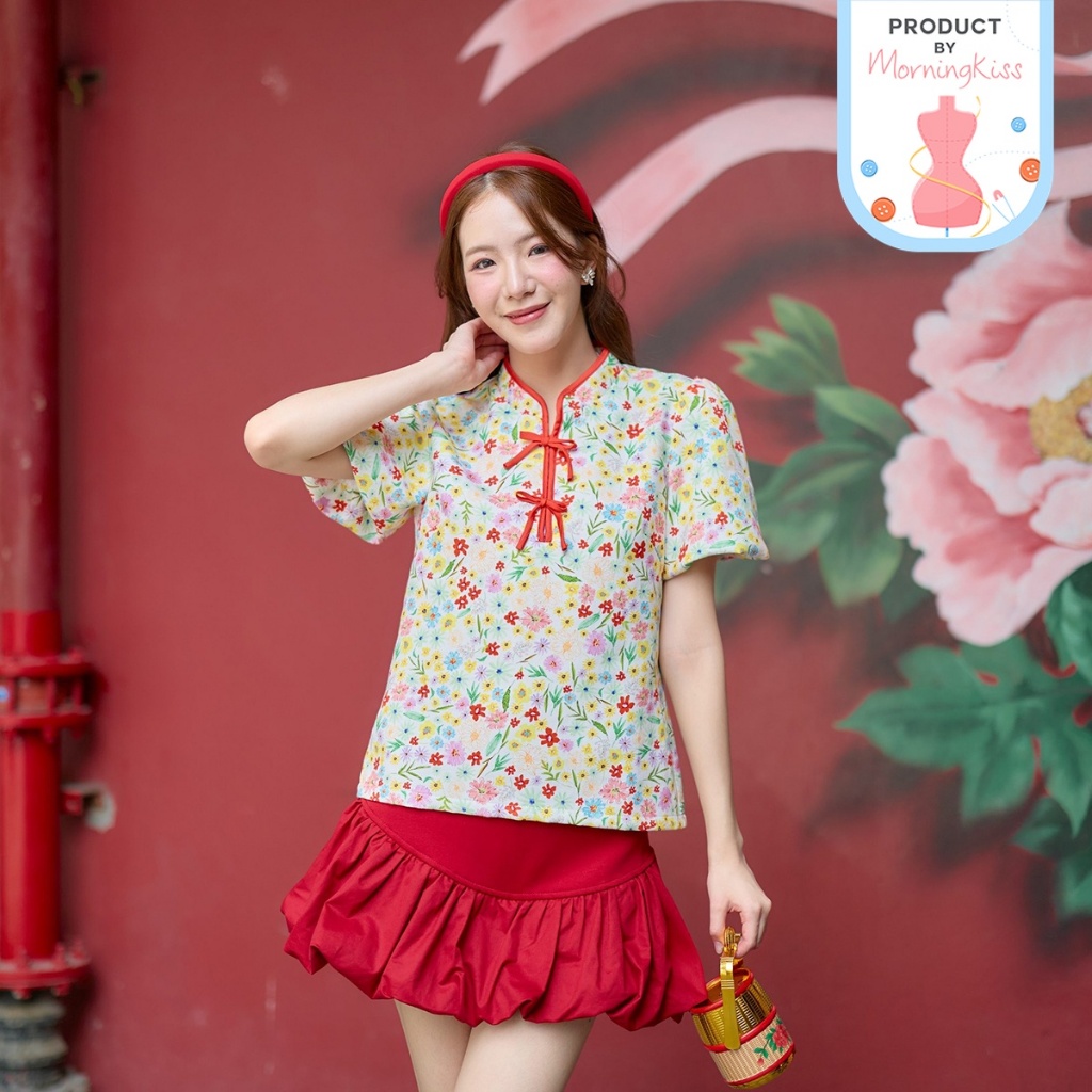 10-338 เสื้อคอจีนโทนสีเหลืองงานทอลายดอกไม้ Ying Hua Balloon Blouse - 6 ไซส์