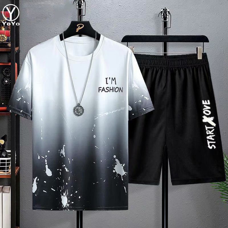 YOYO ชุดแฟชั่นชายเสื้อยืดแขนสั้น + กางเกงขาสั้น ผ้าแห้งเร็วหลวมชุดกีฬาและชุดพักผ่อน รุ่น2805