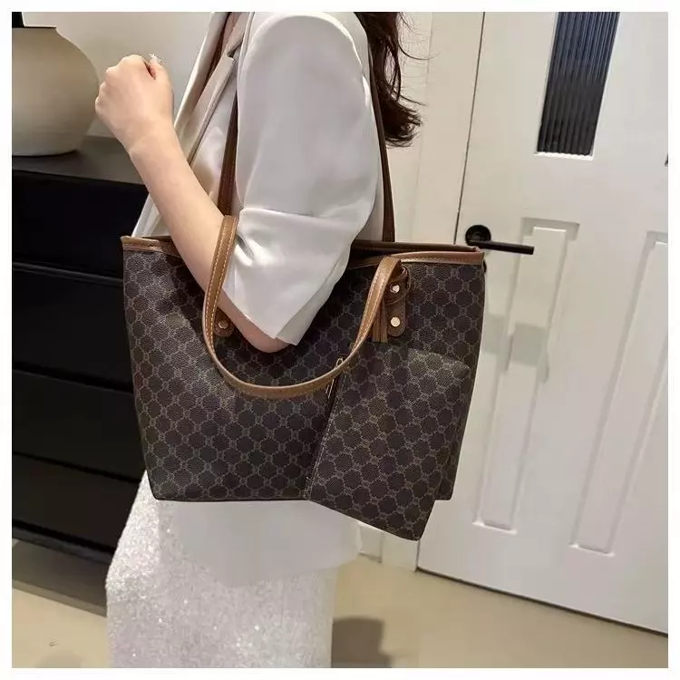 【พร้อมส่ง-ราคาดี】-กระเป๋าสะพายข้าง ขนาดใหญ่ จุของได้ เยอะ หนัง PU กระเป๋าสะพายไหล่ สไตล์เกาหลี
