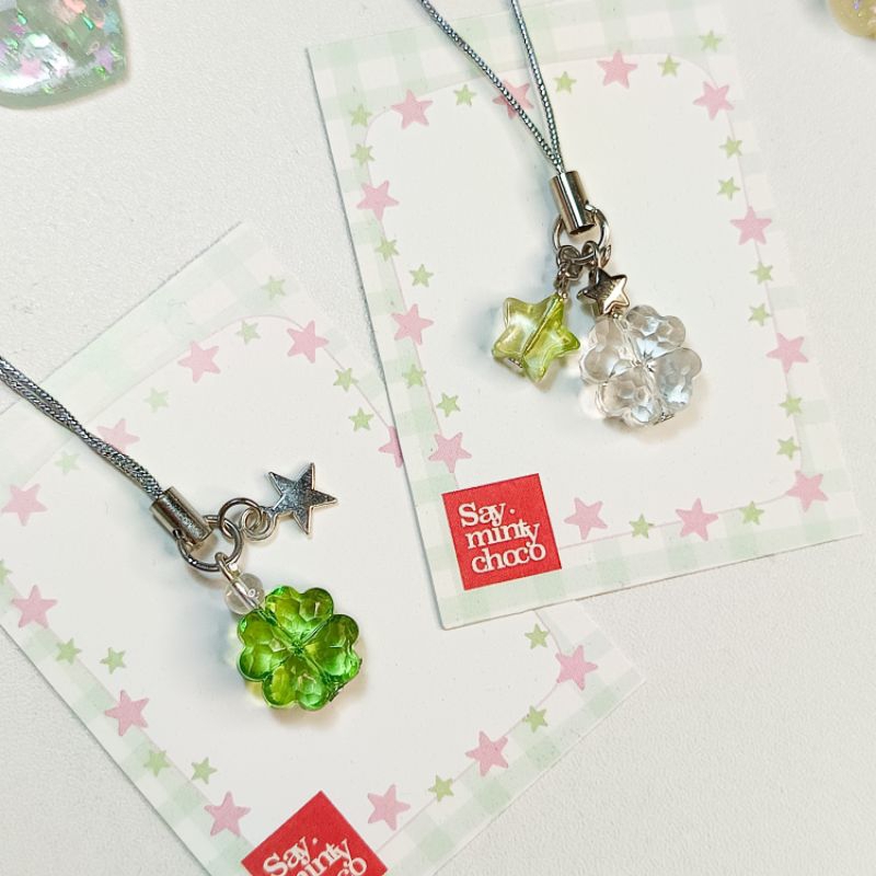พร้อมส่ง 🍀 Lucky Star 🍀 | พวงกุญแจ ใบโคลเวอร์ 4 Leaf Clover จี้ใบโคลเวอร์ ห้อย air pods iPhone กล้อง