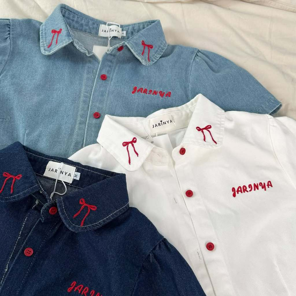 𝐉 𝐚 𝐫 𝐢 𝐧 𝐲 𝐚(จริญญา) เสื้อยีนส์โบว์-แขนสั้นปักโบว์ออกแนวน่ารัก แมชได้ทุกลุค