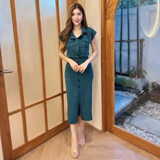 ชุดเซตกระโปรงผ้าวูลเวฟ เสื้อทรงครอปคอปกกระดุมหน้าแต่งกระเป๋าหน้า+กระโปรงเอวเรียบกระเป๋าหน้าแต่งกระดุมหน้าผ่าหน้า A5390