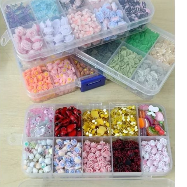 ดอกไม้ 4-8 mmใบไม้ 4-6mm และอะไหล่ติดเล็บ ตลับ10-24ช่อง