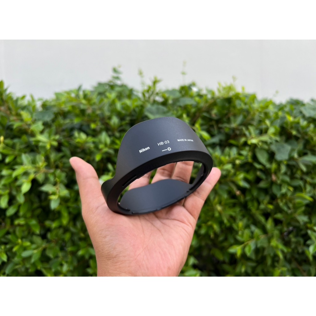 HB-23 Hoodlens Nikon 10-24mm f/3.5-4.5G ED Zoom, 12-24mm f/4G IF-ED Zoom, AF-S 16-35mm f/4G ED VR NA