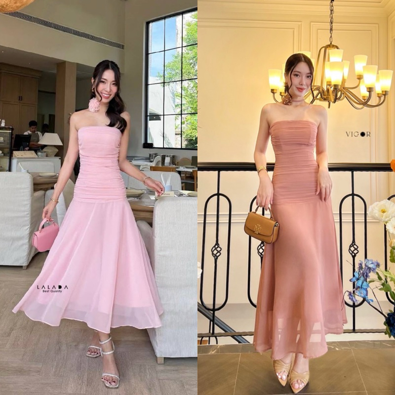เดรสเกาะอก ผ้าชีฟอง สีชมพูพีช มาพร้อมกับโช้คเกอร์ คัทติ้งเนี้ยบแพตเทิร์นเป๊ะ รุ่นนี้มีฟองน้ำให้ใน