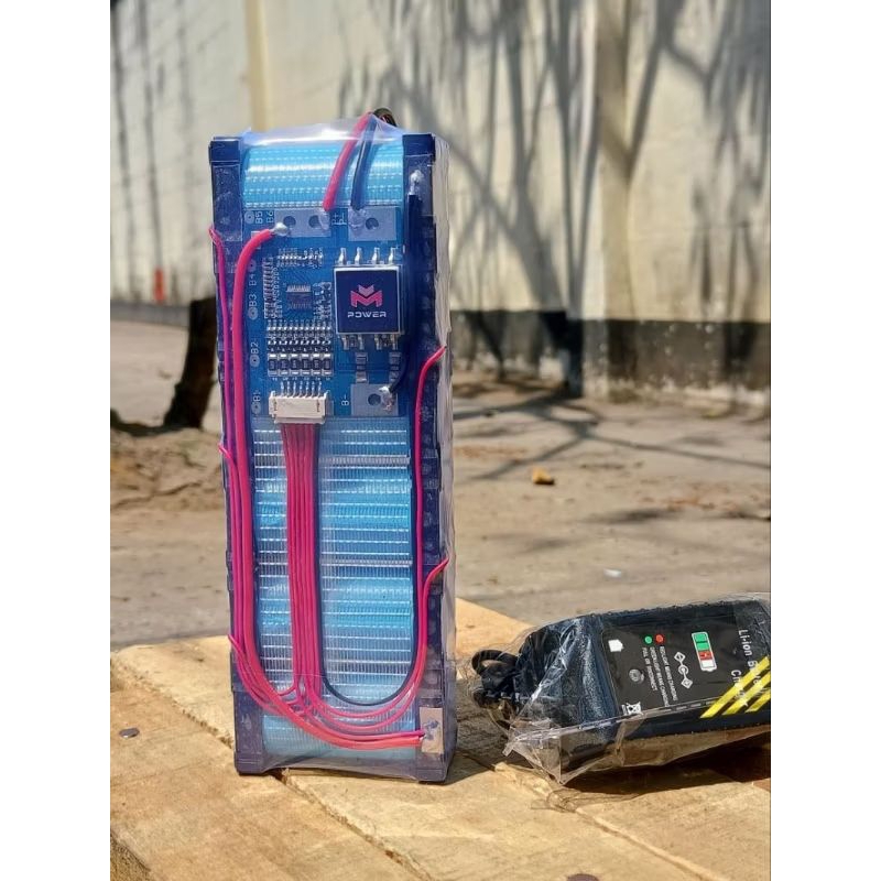 แบตเตอรี่ลิเธียมฟอสเฟต LifePO4 21.0v 6000mah BMS 6S พร้อมสายชาร์จ21.9v2ah