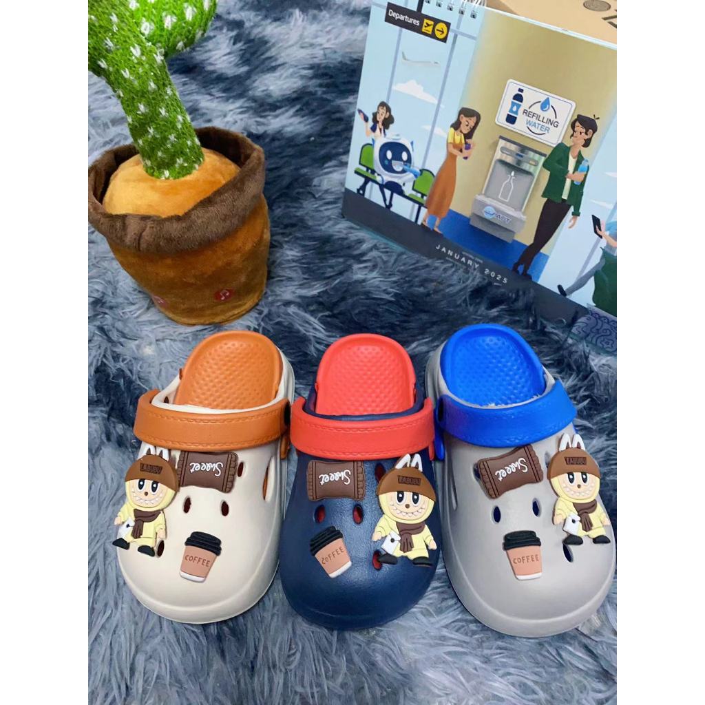 GU03 🐻พร้อมส่ง🐶รองเท้าเด็ก รองเท้าเด็กหัวโต รัดส้น กันลื่น แต่งตุ๊กตาสุดน่ารัก