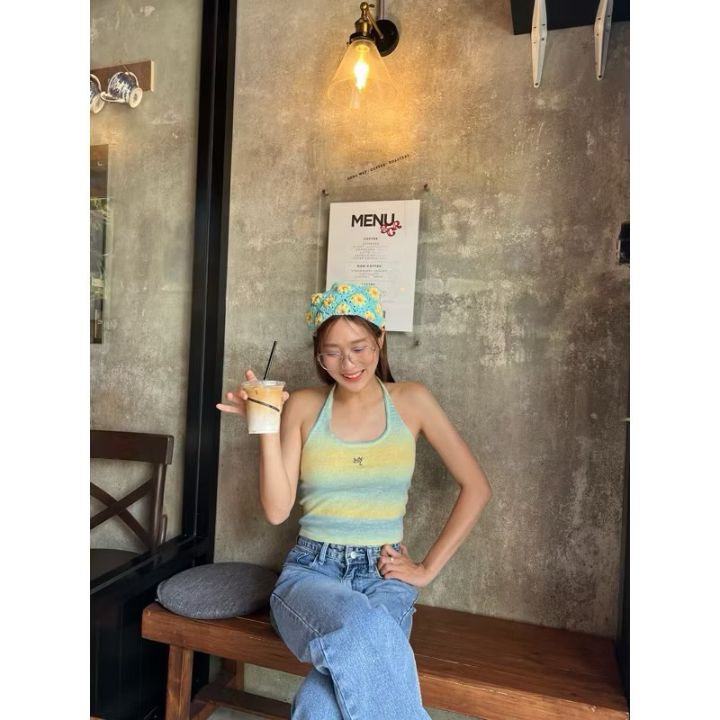 มือสอง Florenz Halter top เสื้อคล้องคอไหมพรมเนื้อเกรดพรีเมี่ยม ทออย่างดี