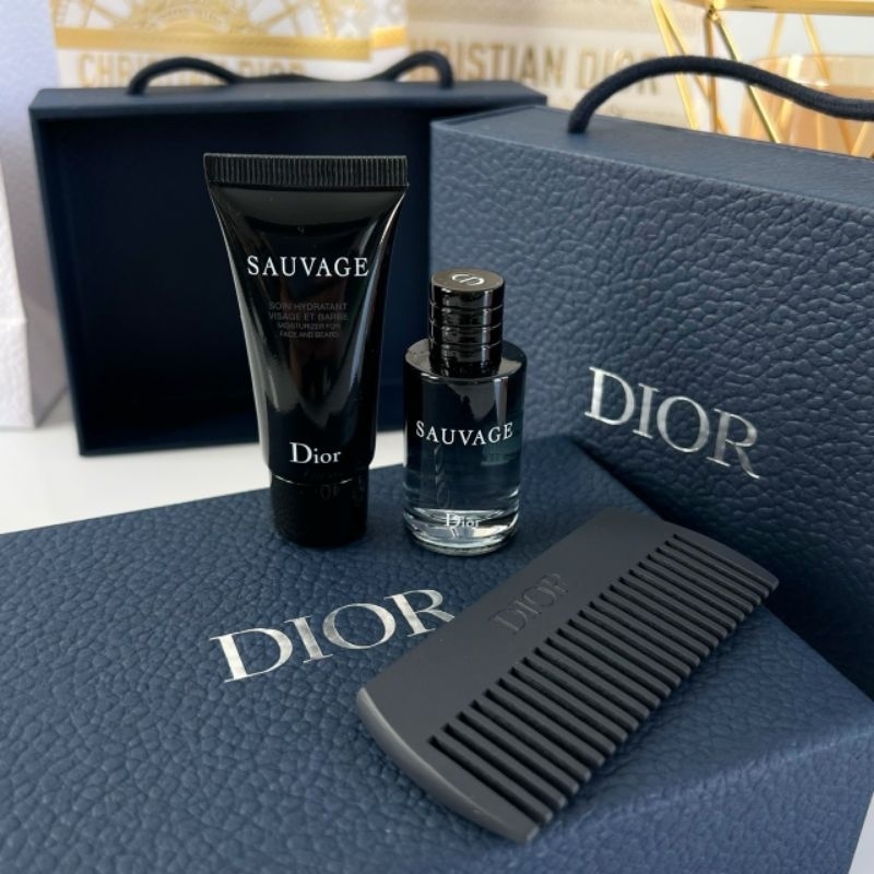 Dior Mens Travel Set 3Pcs. Sauvage Moisturizer & Comb