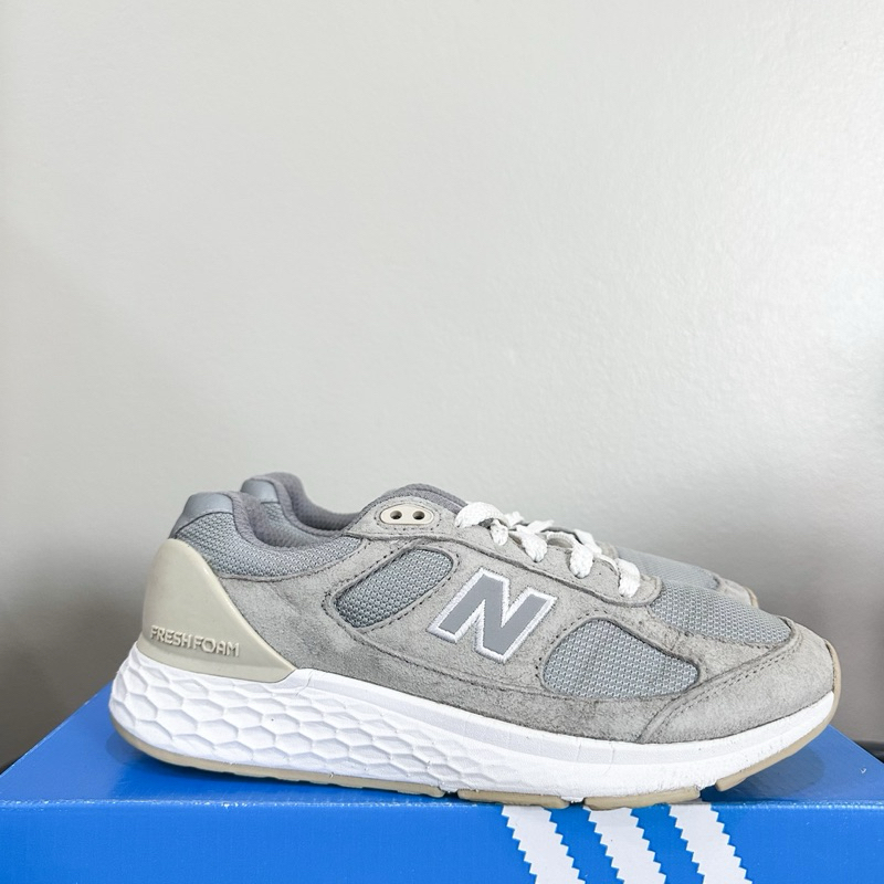 New balance880 37.5/24 มือสอง