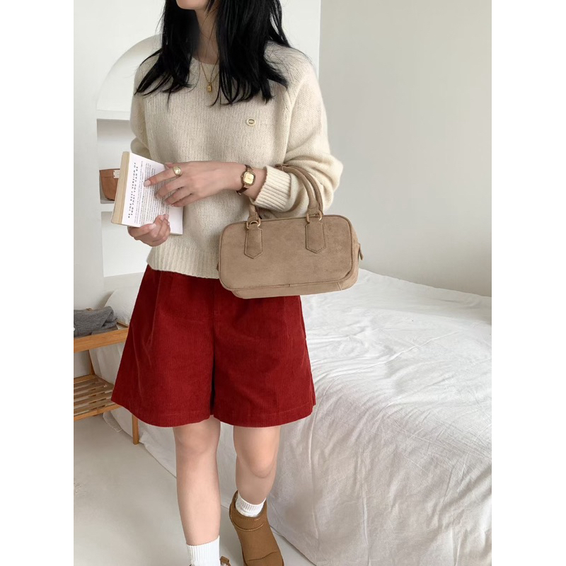 กระเป๋าSosy bag รุ่น Scottish น้องเป็นกำมะหยี่หนังกลับน่ารักมาก ถ่ายจากสินค้าจริง