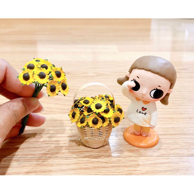ดอกทานตะวันจิ๋วดอกไม้กระดาษสาขนาด 12 mm. ราคา/ 1 ชุด 10 ดอก