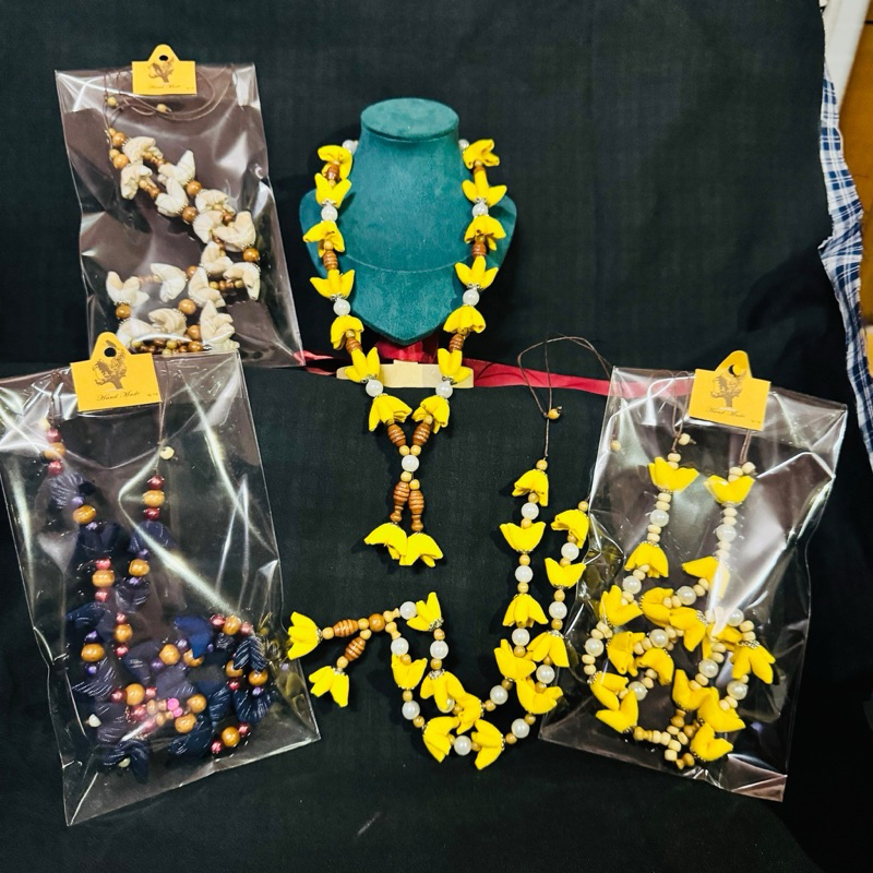 สินค้า otop สร้อยคอผ้าไทย