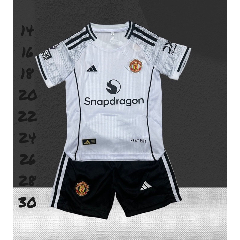 ชุดกีฬาเด็ก ผ้านิ่มใส่สบาย มีทั้งเสื้อและกางเกง เหมาะสำหรับเด็กอายุ2-14ปี