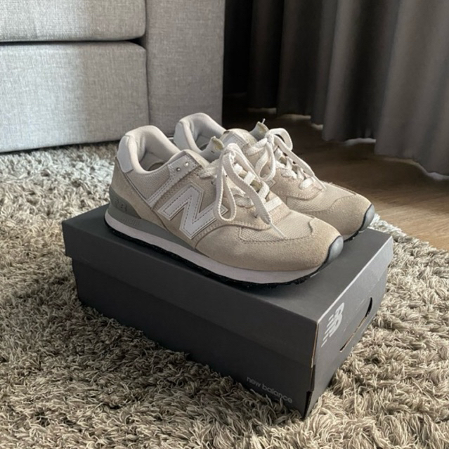 [ส่งต่อ] New Balance 574 Classic (W574EVW)