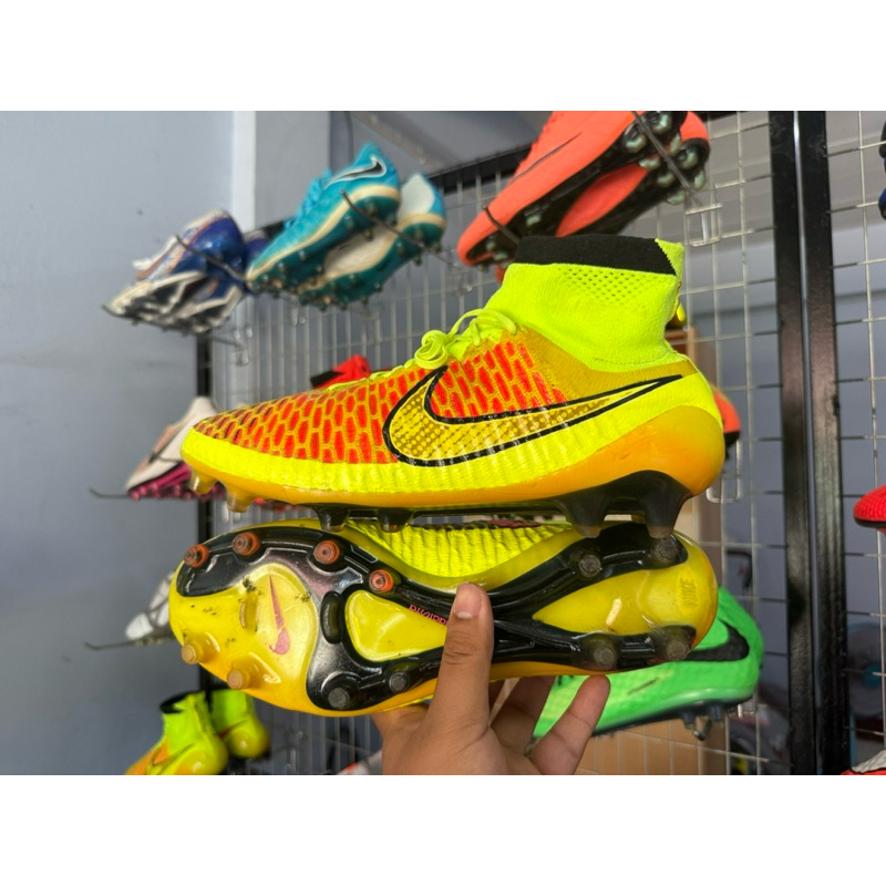 Nike Magista 1 FG (หุ้มข้อ)