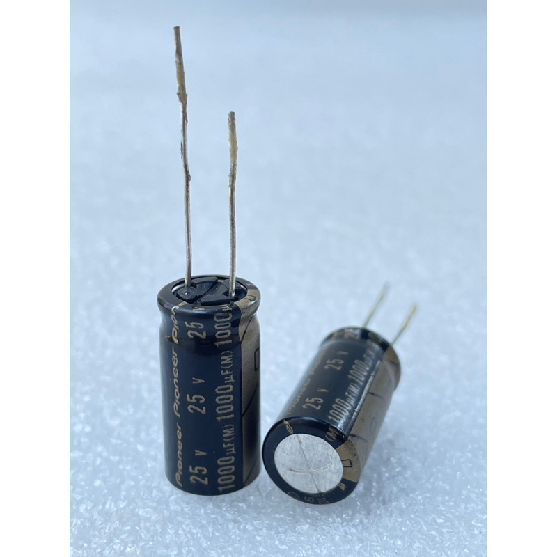ออดิโอเกรดแถบทอง 470UF25V (แพ็ค5ตัว)ขนาด10x16mm 85องศา แถบทอง C เกรดออดิโอ Capacitor 470uf25v ของใหม่แท้พร้อมจัดส่งในไทย
