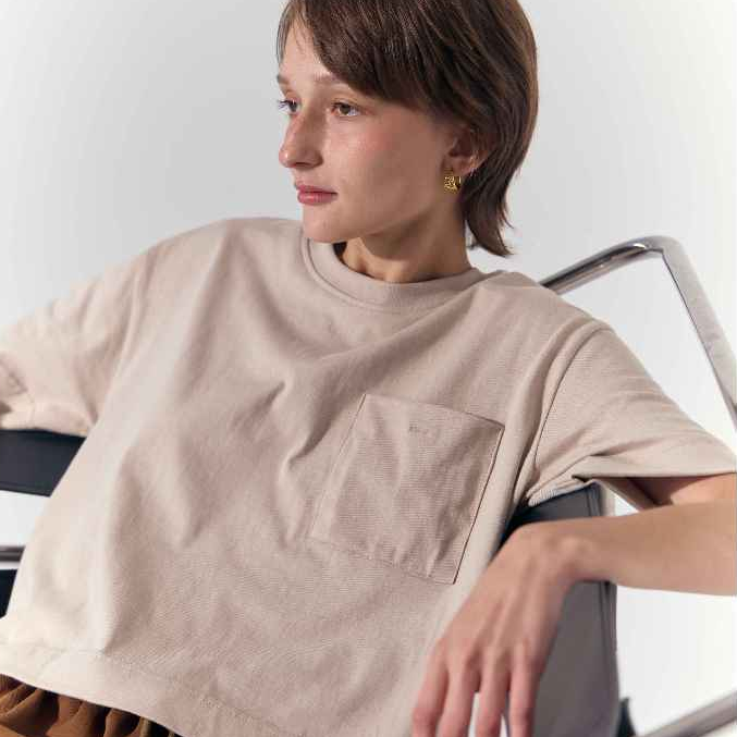 Rool - T-Shirt Timeless Cropped 001 เสื้อครอปแขนสั้นโอเวอร์ไซส์ เสื้อยืดคอกลม