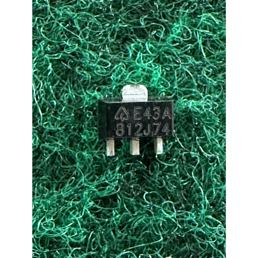 REGULATORS E43A  AZ431 AZ431AR-ATRE1 SOT89 , GS1085LX GS 1085 1 ตัว