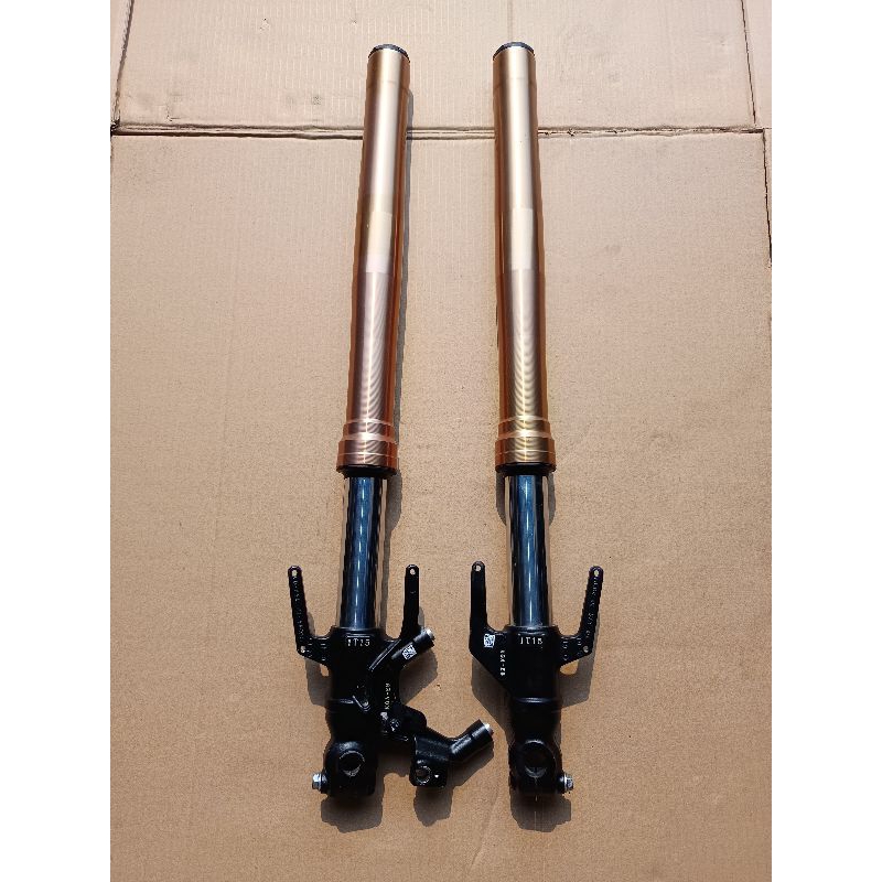 โช๊คหน้า HONDA CB300R เดิมเเท้ศูนย์ มือสอง