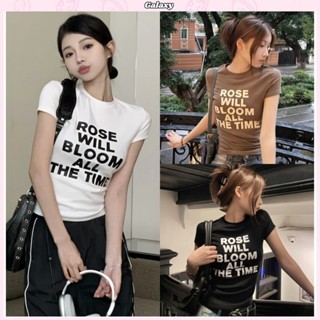 เสื้อยืดผู้หญิง เสื้อครอปคอกลม หวานเซ็กซี่ พิมพ์ลายอักษร ทรง…