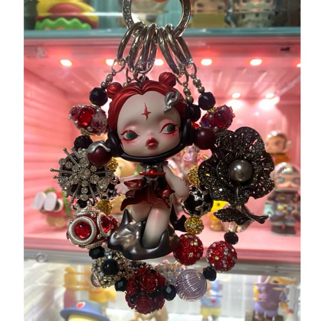 พวงกุญแจ Art toy แท้ #Skullpanda #พวงกุญแจ #แฟชั่น #POPMART #ARTTOY #Hirono