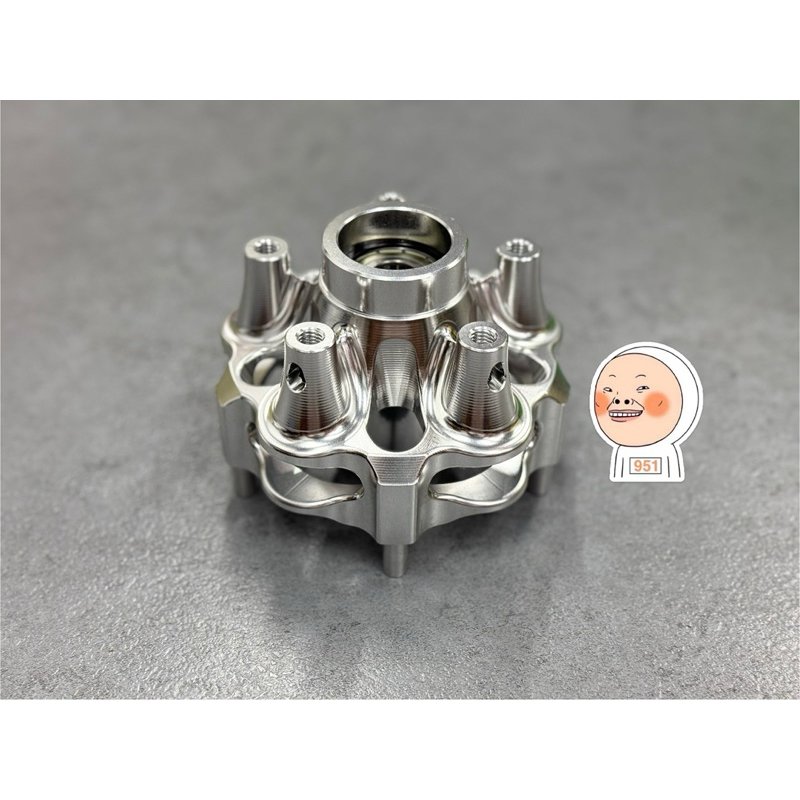 ฮับล้อ ดุมล้อ หน้า CNC Vespa Sprint primavera