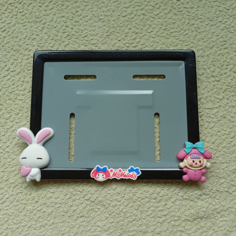 ส่งไว‼️กรอบ​ป้าย​ทะเบียน​รถมอเตอร์ไซค์​ กระต่ายถือหัวใจ ป้ายการ์ตูน เหล็ก, เคฟล่า (แถมน็อตติดตั้ง) - รูปที่ 6