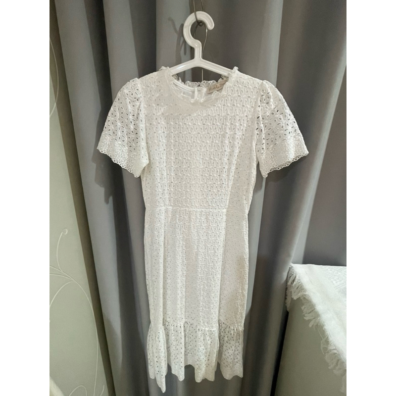 ส่งต่อ Hiso Dress เดรสยาวสีขาว (มีซับใน)