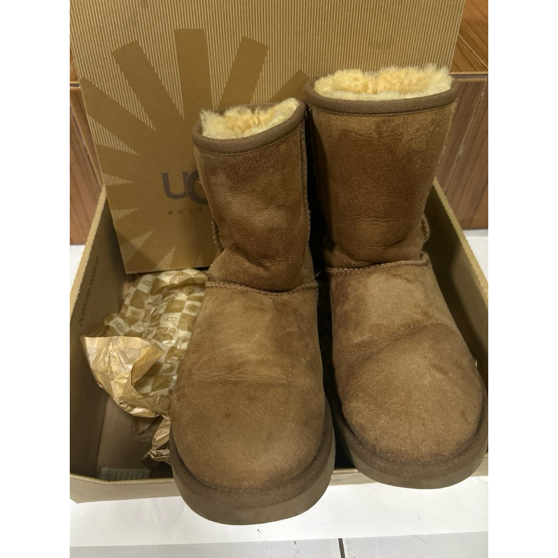 รองเท้าบูท UGG ไซส์ 7US มือสอง สภาพโอเค