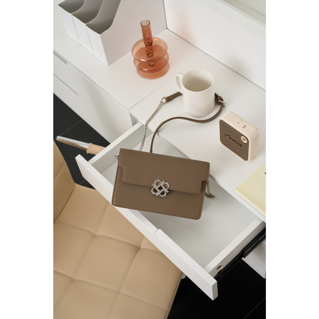 PEROTA “ALICE” Wallet On Chain มาพร้อมถุงผ้า