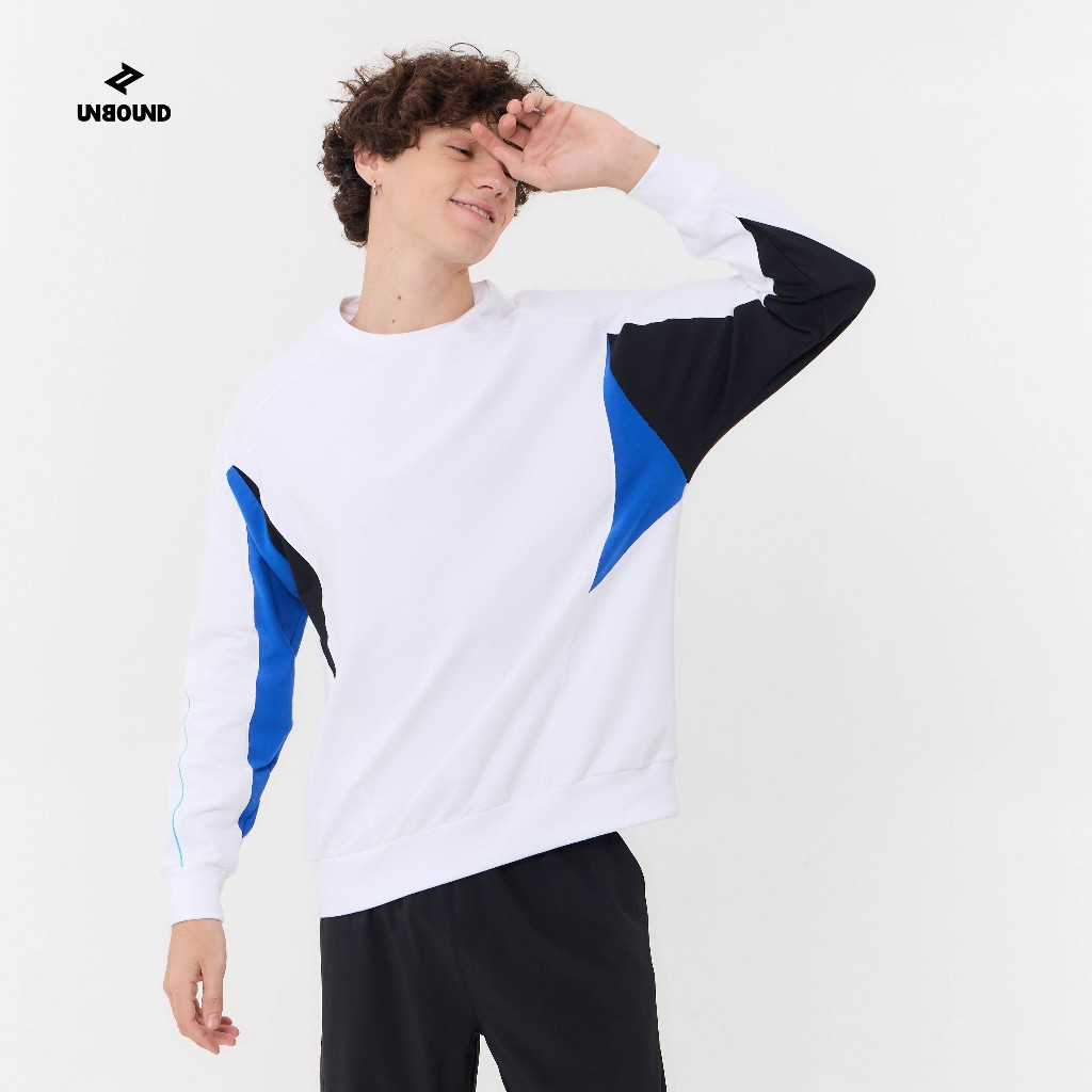 UNBOUND ASTRO CAMO FUTURISTIC LIGHT SWEATSHIRT เสื้อสเวตเตอร์แขนยาวสีขาว