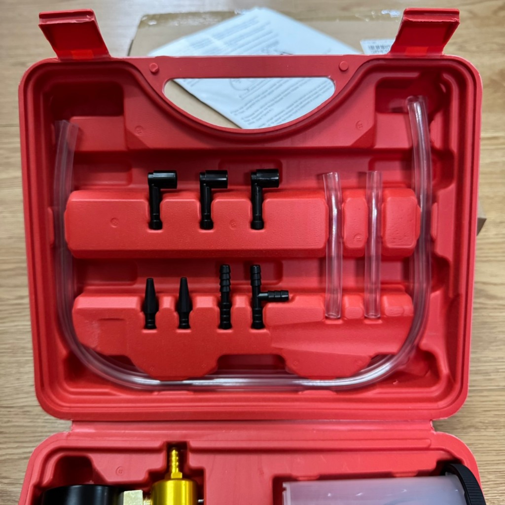 ชุดเครื่องมือไล่ลมเบรกปั๊มสุญญากาศ 2 in 1 Bleeder เครื่องทดสอบสูญญากาศน้ำมันเบรค - รูปที่ 3