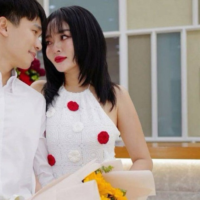 เดรสแก้มบุ๋ม🌹 ใหม่ป้ายห้อยจากshop ลิมิเตท✨ Janesuda x Gentlewomen GENTLE JANE🌹 SCARLET BLOOM MAXI DR