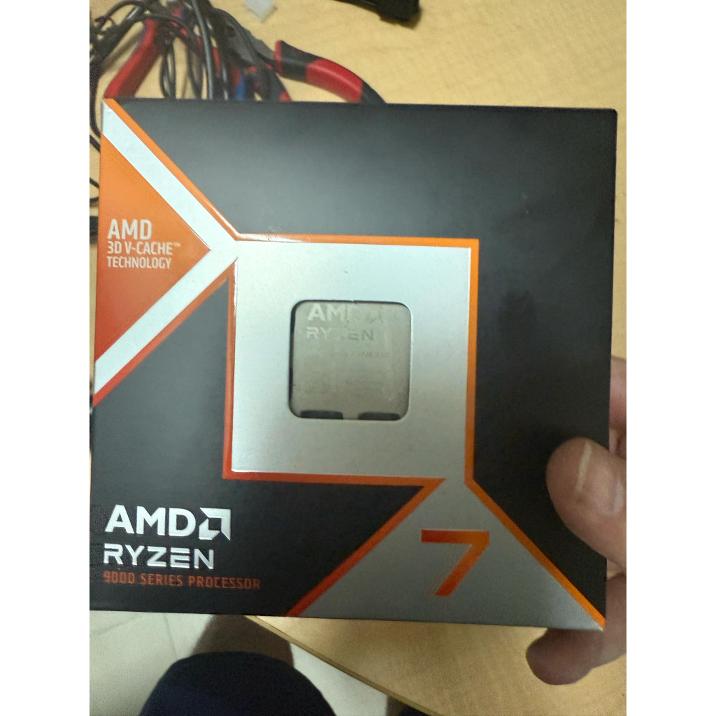 AMD RYZEN 7 9800X3D [มือสอง]