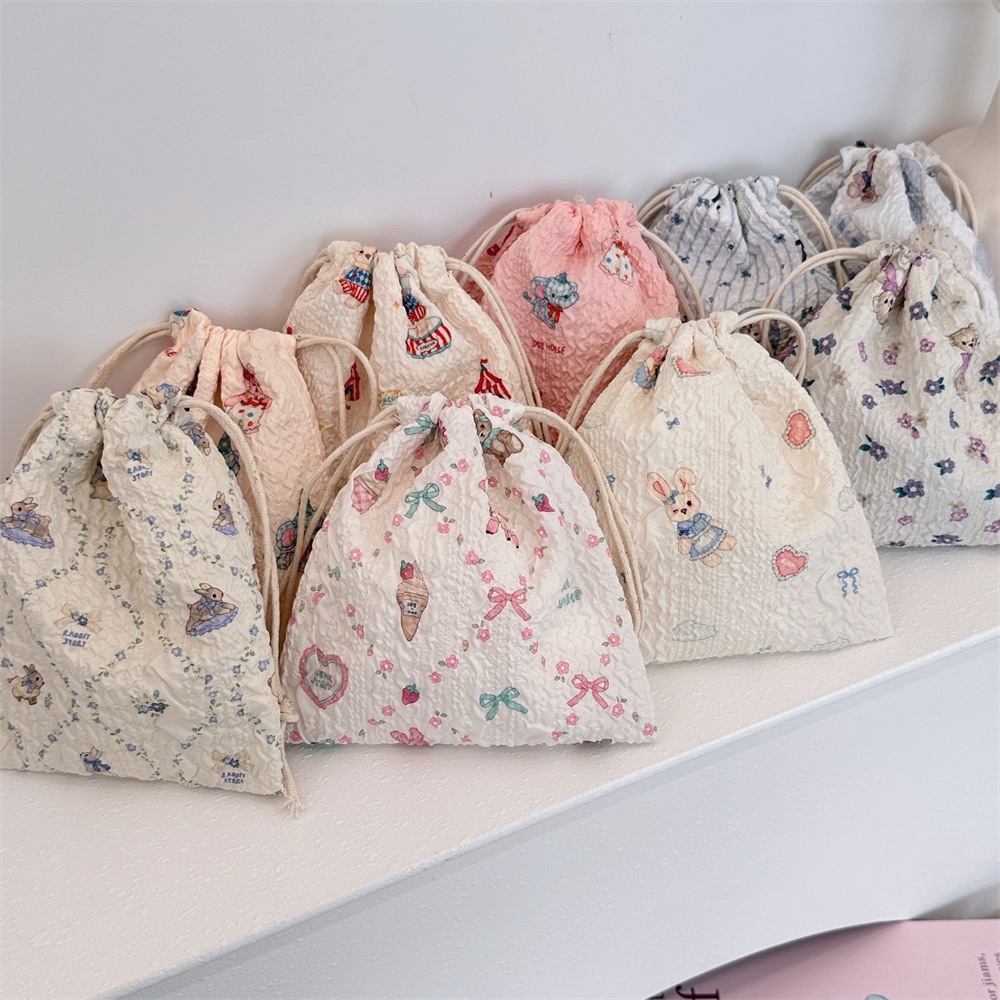 พร้อมส่ง🛵 A42 กระเป๋าเครื่องสำอาง ลายการ์ตูนผ้านุ่มนิ่ม ถุงหูรูด กระเป๋าเชือกรูด กระเป๋าสตางค์ต่างๆ กระเป๋ากันฝุ่น