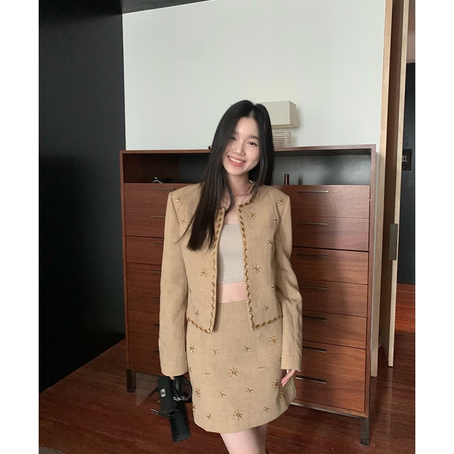 Y.JIA ชุดเข้าเซ็ต elegant set (jacket+skirt)