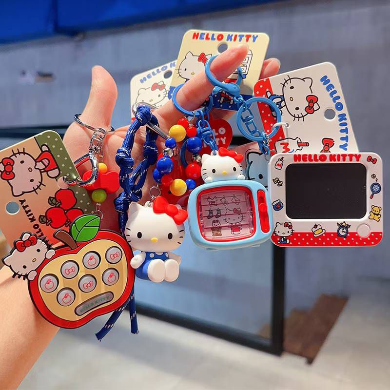 พวงกุญแจ HelloKitty  สินค้าลิขสิทธิ์แท้💯💯💯 นักสะสมไม่ควรพลาด บางรุ่นเล่นได้จริง ราคา 129 บาท
