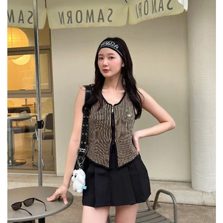 PlainandPlane Loro Knitted Vest เสื้อกั๊กไหมพรม