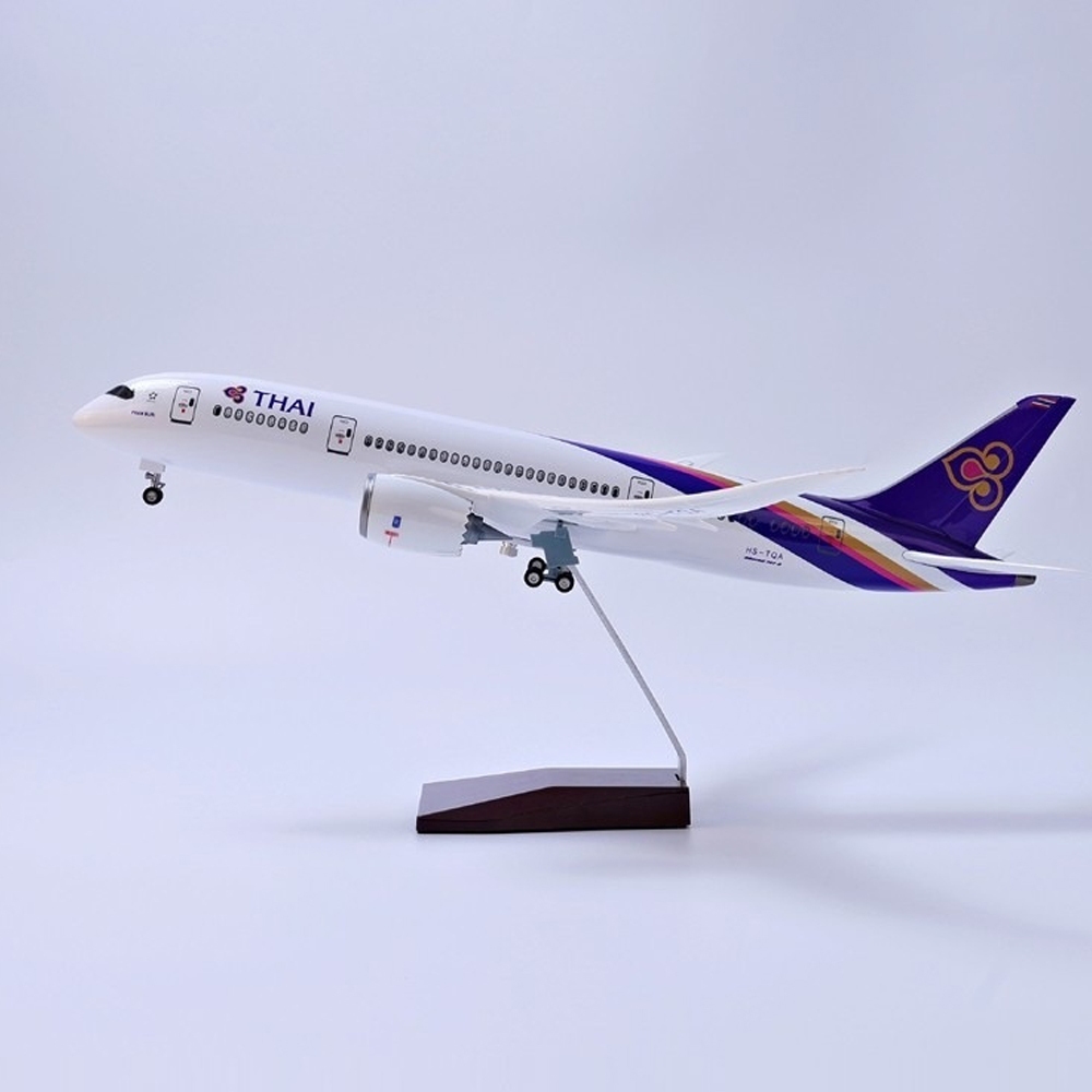 Thai Airways Boeing-787 Dreamliner 47cm High Quality Aircraft/Plane Model - LED Cockpit & Cabin Ligh