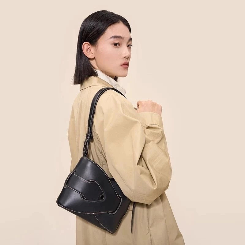 「ของแท้ 100 %」Polene Nodde Smooth bag กระเป๋าถือ กระเป๋าสะพายข้าง
