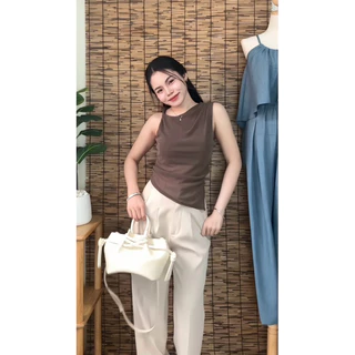 TORR.STORE🌷Jinjin Top | เสื้อแขนกุดซีทรู ดีไซน์จับจีบ บิดเกลียวฝั่งขวา เนื้อผ้าซีทรูกลิตเตอร์ละเอียด เย็บ2ชั้นครึ่งนึง