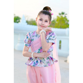 ND เวียงพิงค์ พร้อมส่ง ✅  💖เสื้อ กระดุมต้นคอหลัง เย็บติดสไบ …