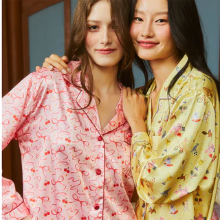 ชุดนอนแม่ลูก Vana ลาย Pink Love of Cherry ผ้าซาติน ผ้านิ่ม ใส่บายไม่ร้อน น่ารัก | Collection The gathering of joy