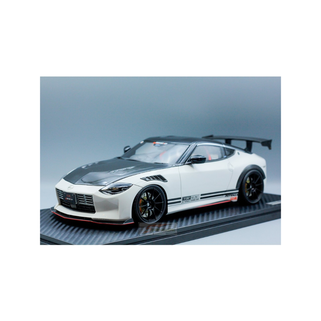 IGNITION MODEL 3381  1/18 TOP SECRET Fairlady Z (RZ34) White