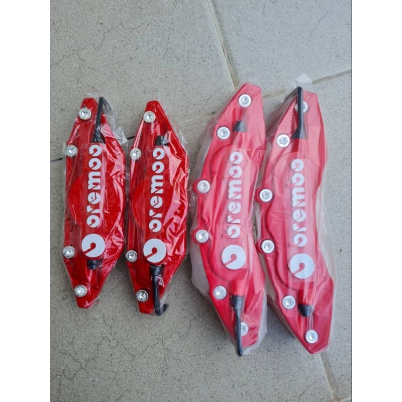 ฝาครอบดิสสีแดงหน้าหลัง แม็กขอบ15ถึง17ใส่รถยนต์ได้รุ่นทุกยี่ห้อ