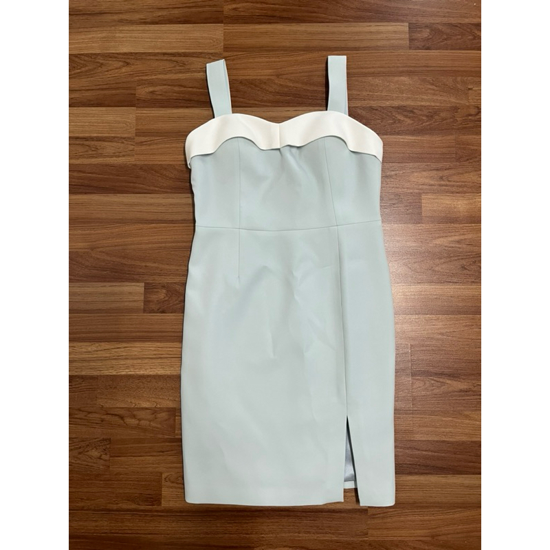 เดรสมือ 1 size XL แบรนด์ VEERA (ราคาเต็ม 2,490)