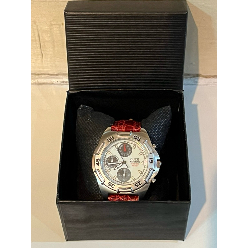 นาฬิกาข้อมือ Vintage สายหนัง ยี่ห้อ Guess รุ่น Chronograph มือสองญี่ปุ่น (สภาพ 95%) คัดพิเศษ ของแท้จ